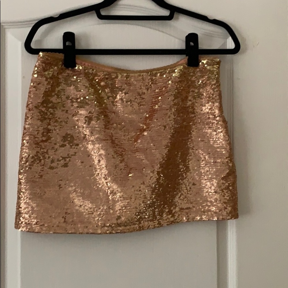 Rose gold sequin skirt (m)
